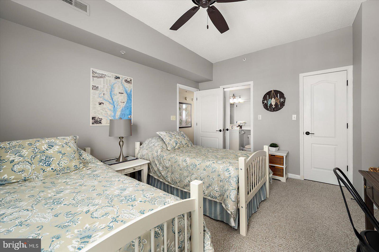 HARBOUR LIGHT CONDOS - Residential