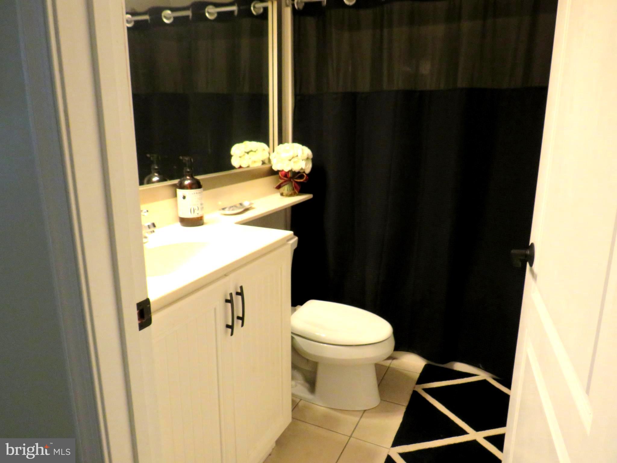 HARBOUR LIGHT CONDOS - Residential