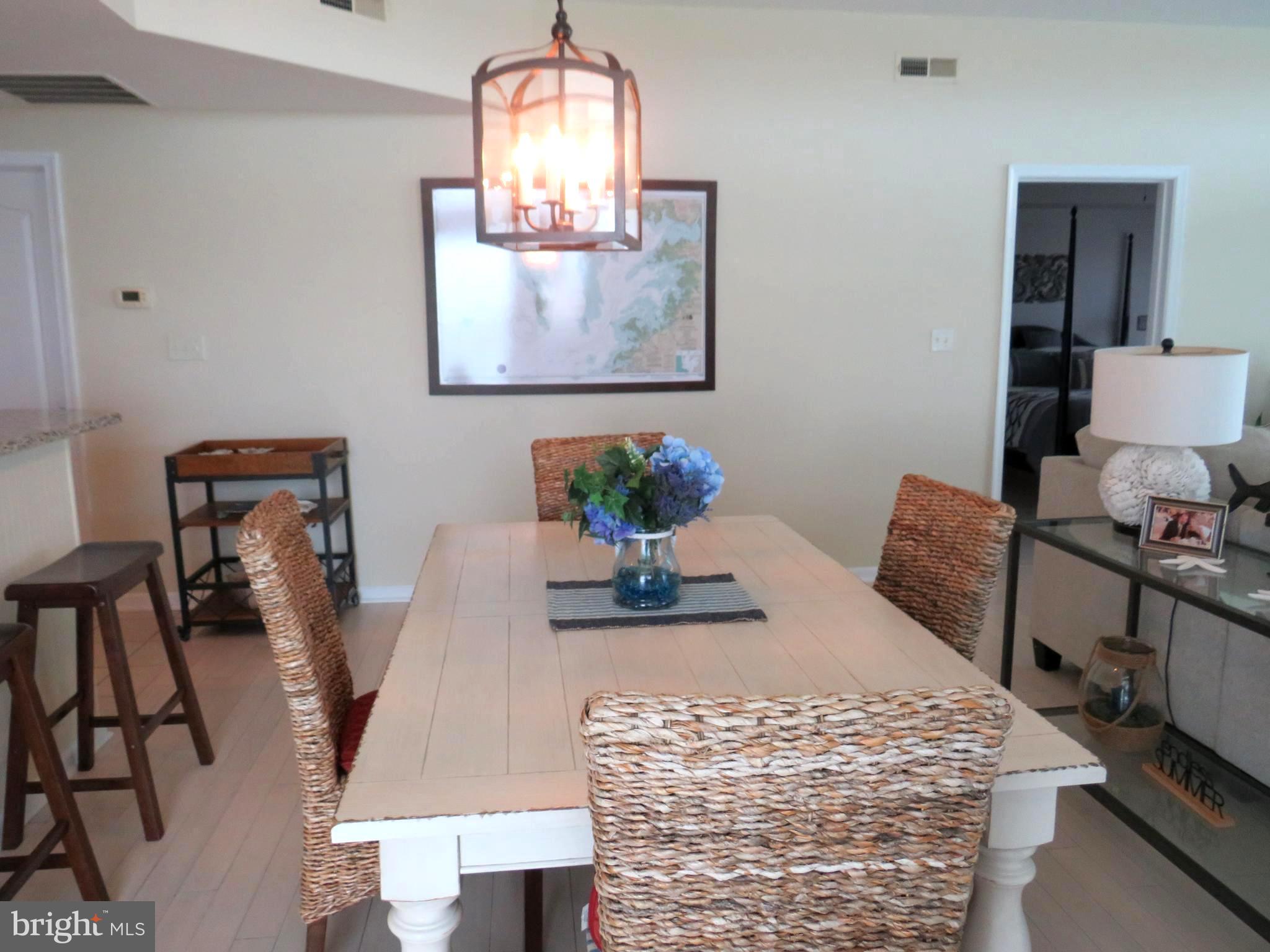 HARBOUR LIGHT CONDOS - Residential