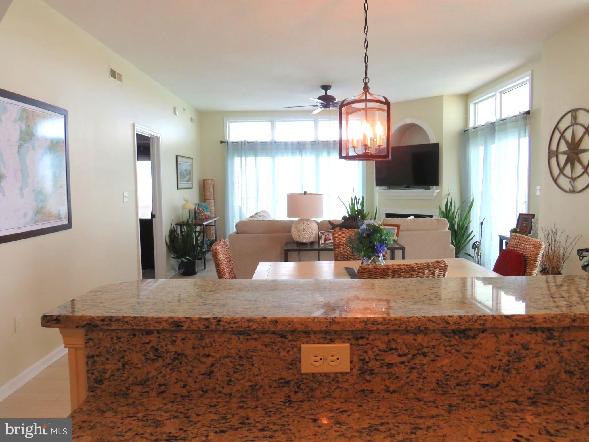 HARBOUR LIGHT CONDOS - Residential