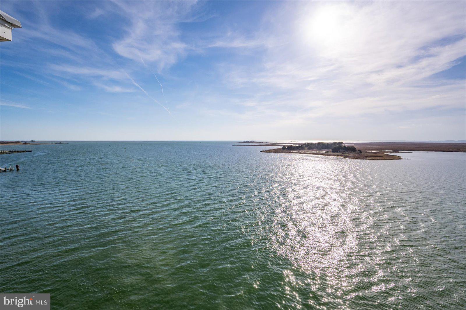 HARBOUR LIGHT CONDOS - Residential