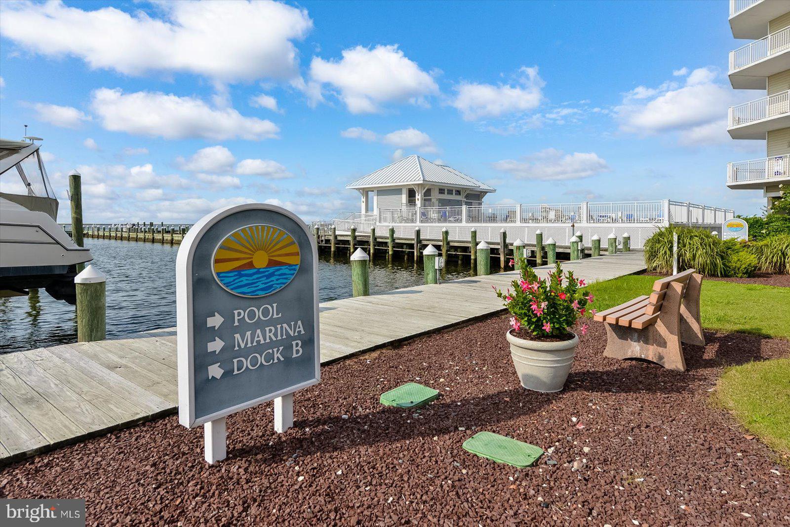 HARBOUR LIGHT CONDOS - Residential