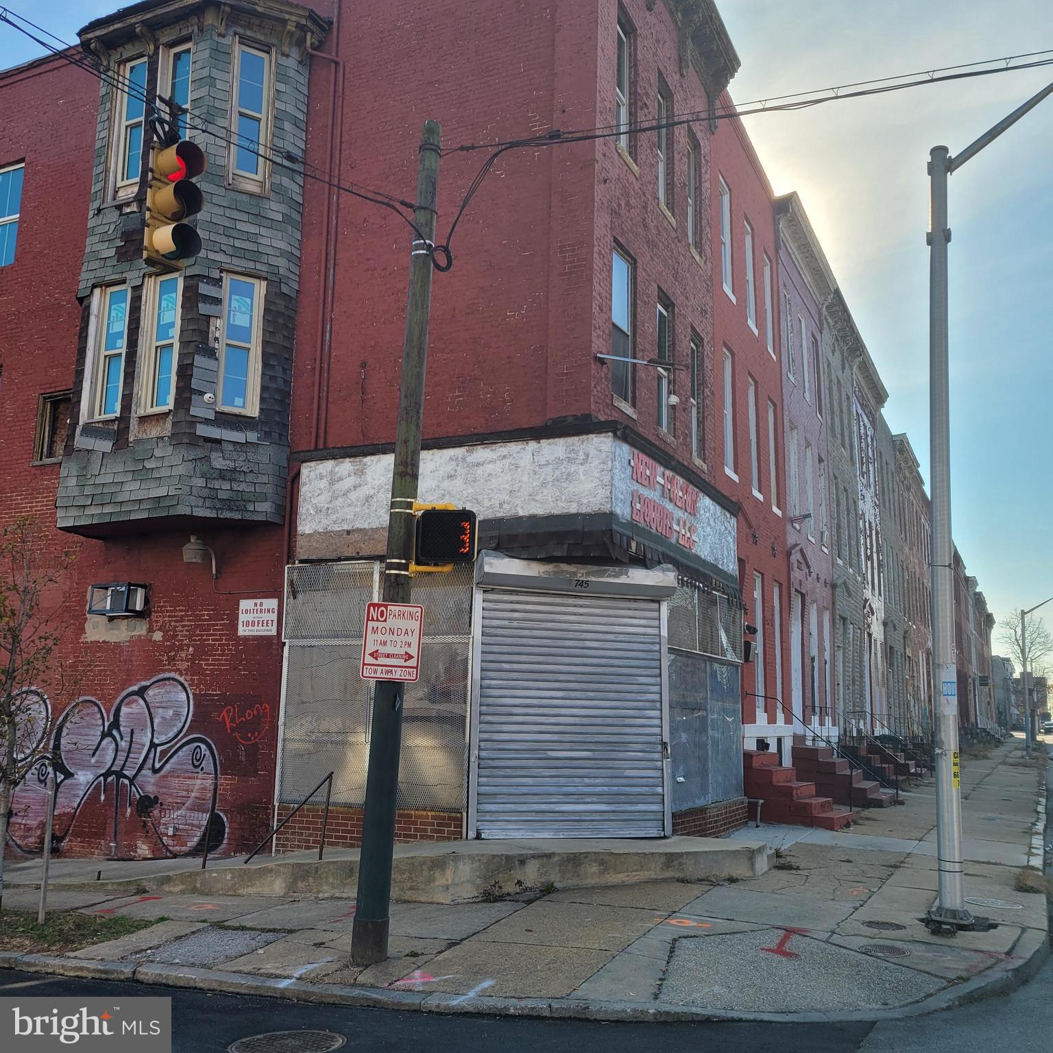 745 N FULTON AVENUE