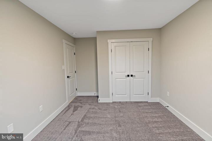 HIDDEN RIVER FARM - Residential