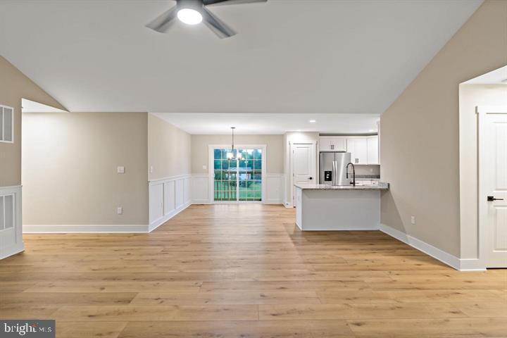 HIDDEN RIVER FARM - Residential