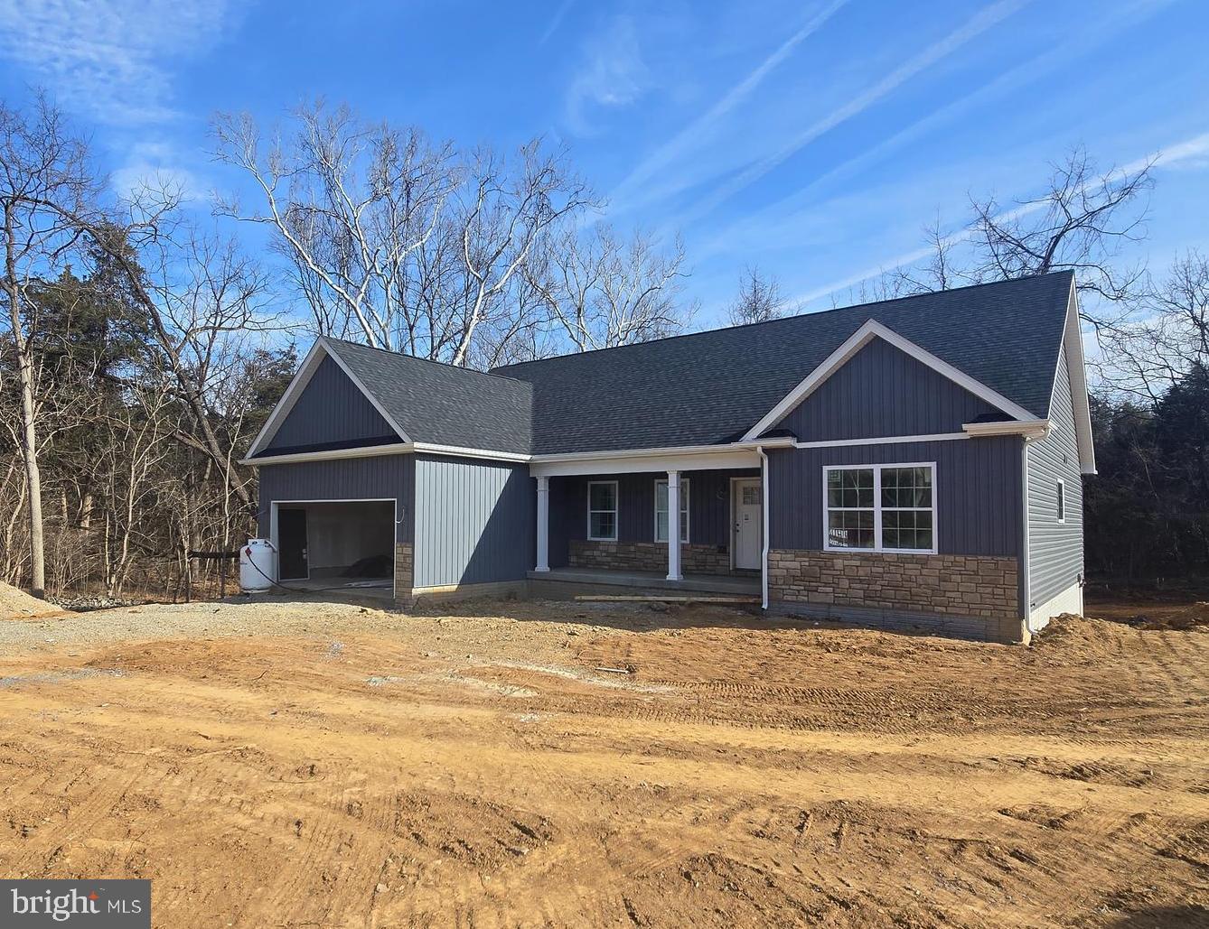 HIDDEN RIVER FARM - Residential