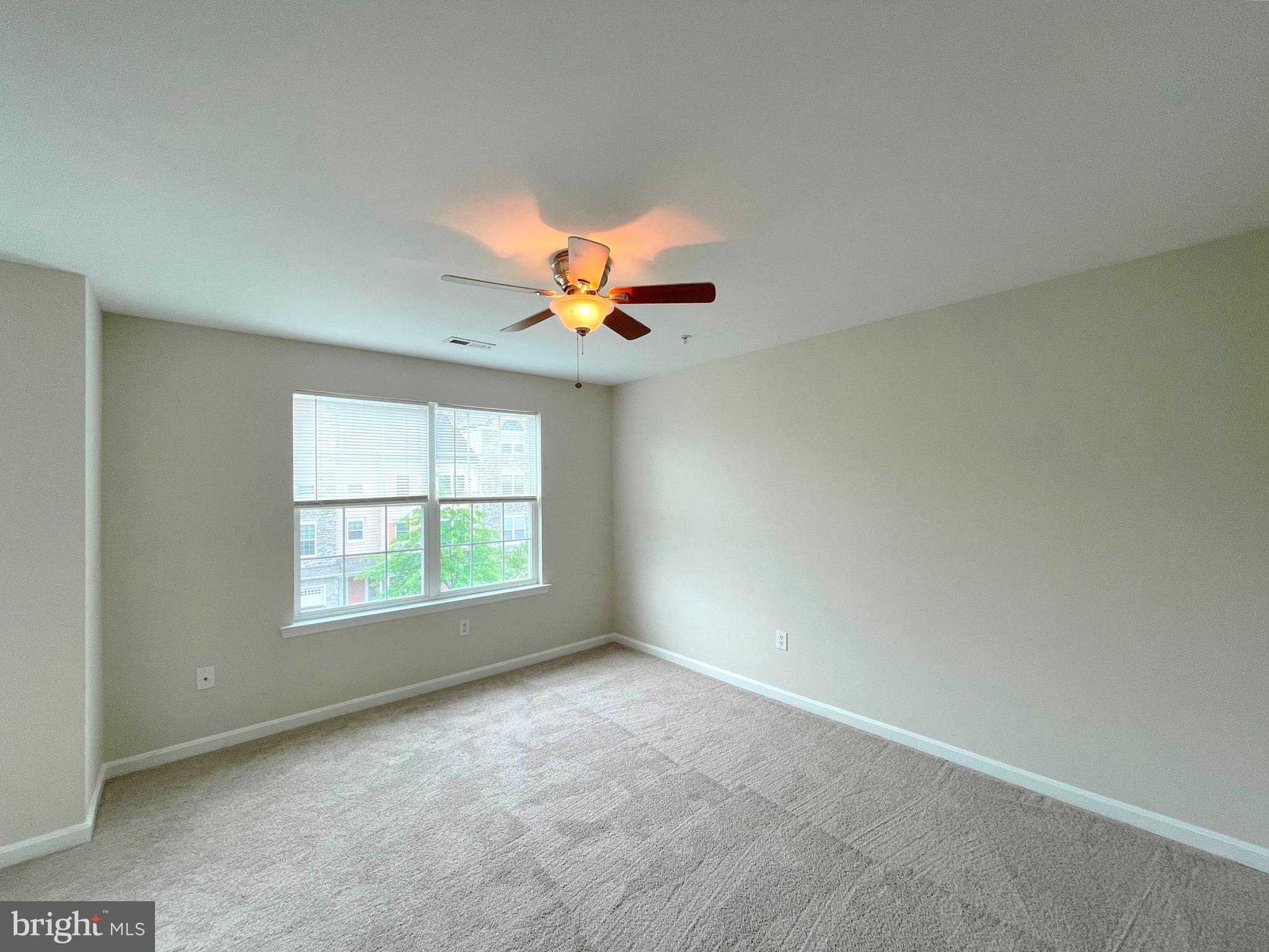 PRINCE FREDERICK CROSSING - Residential Lease