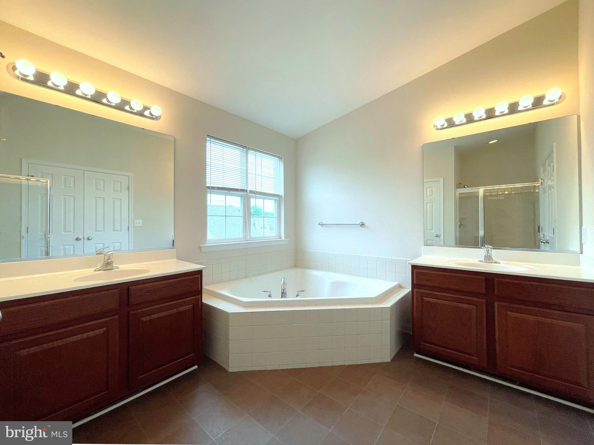 PRINCE FREDERICK CROSSING - Residential Lease