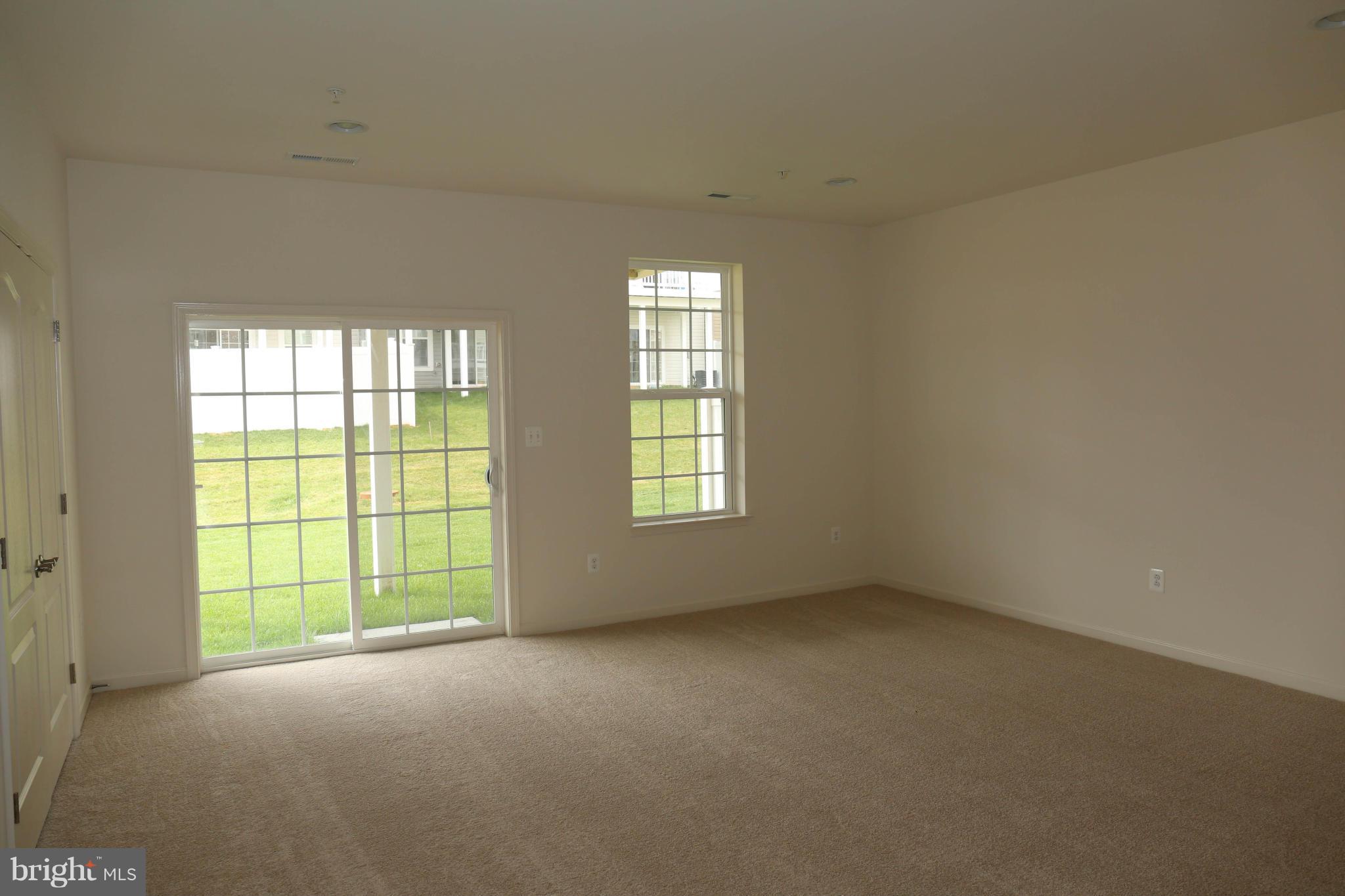 BALLARD GREEN - Residential Lease