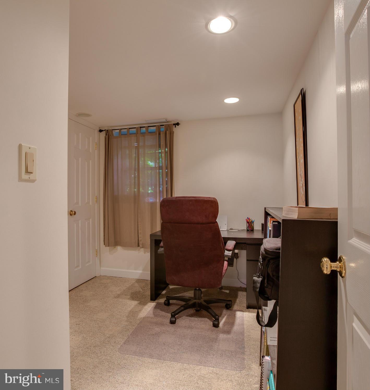 CHESTNUT HILLS - Residential