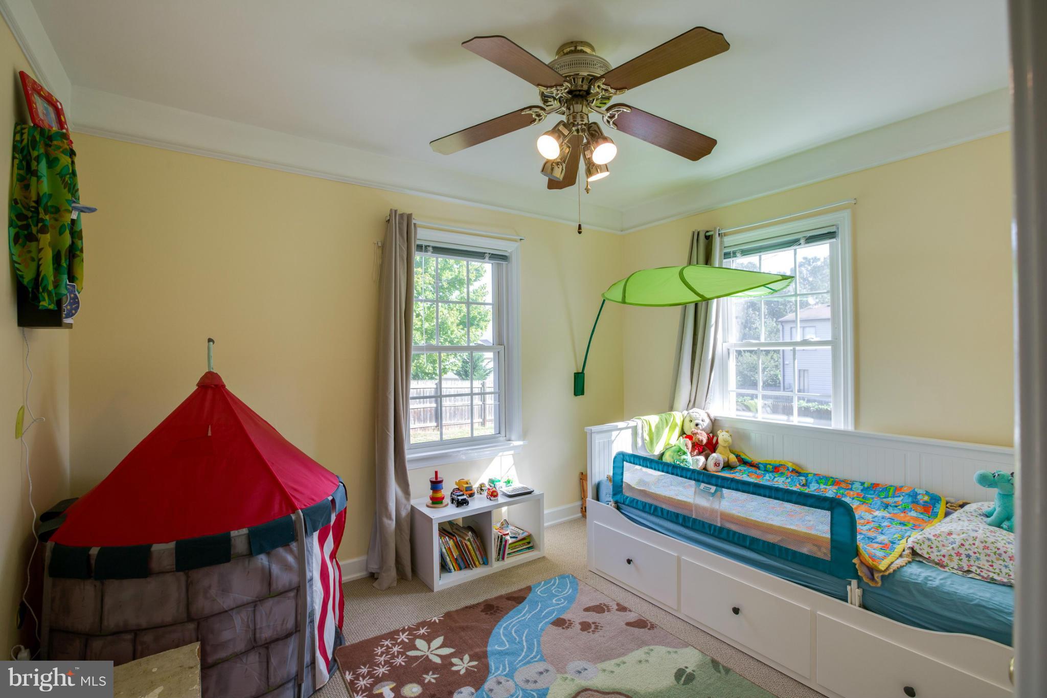 CHESTNUT HILLS - Residential