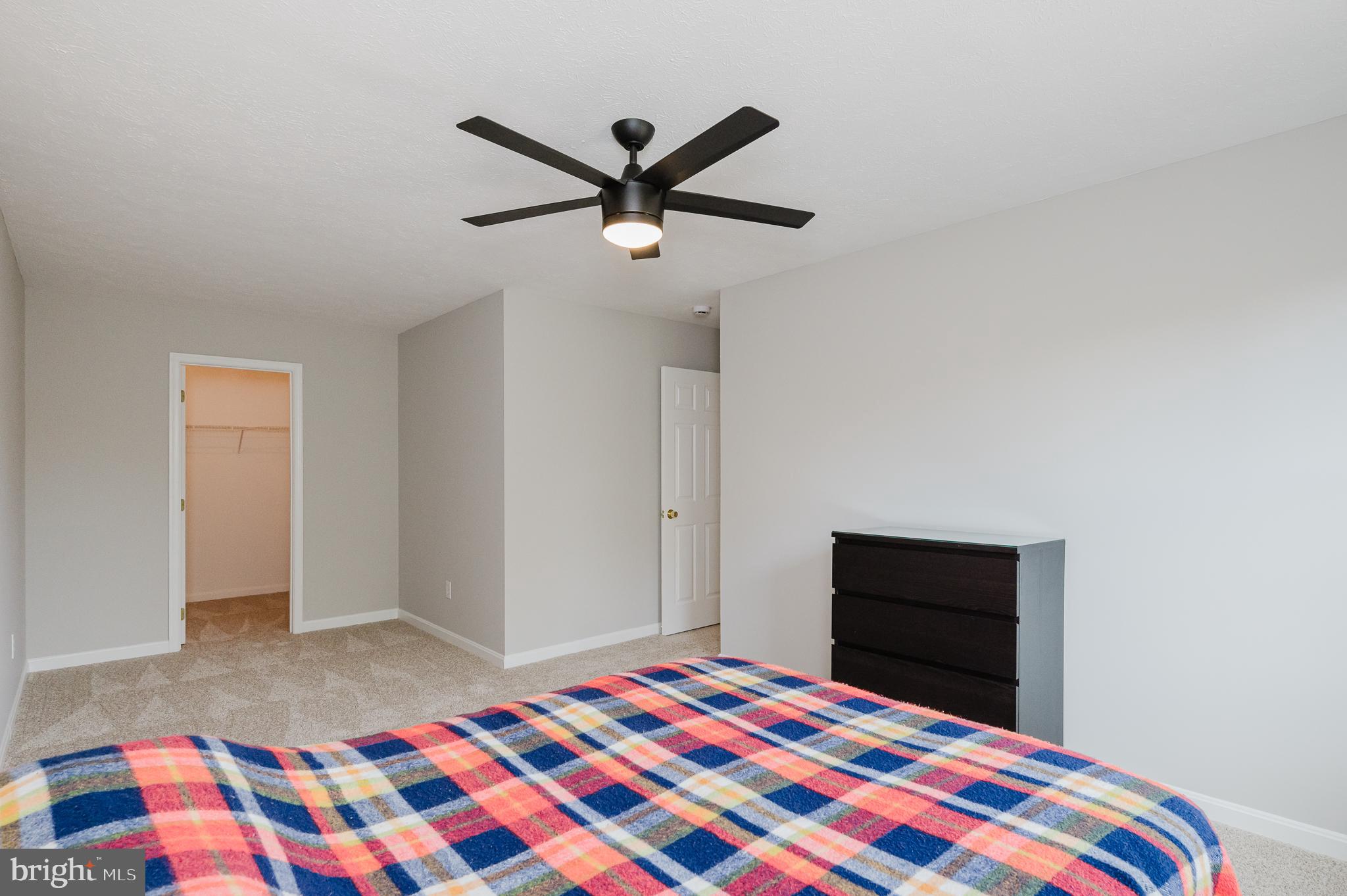 LUCKY PROPERTY - Residential