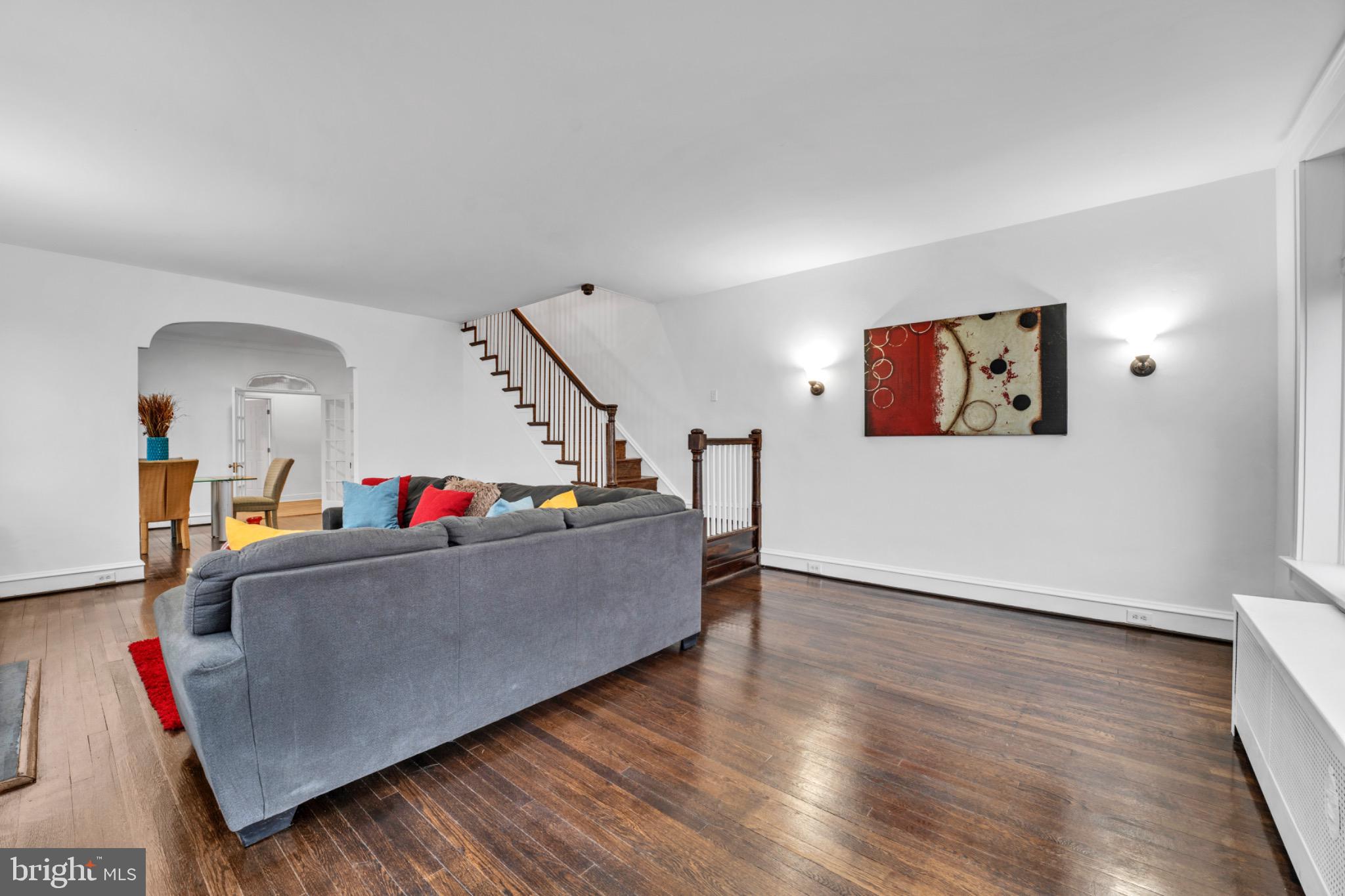 2219 CHESTERFIELD AVENUE