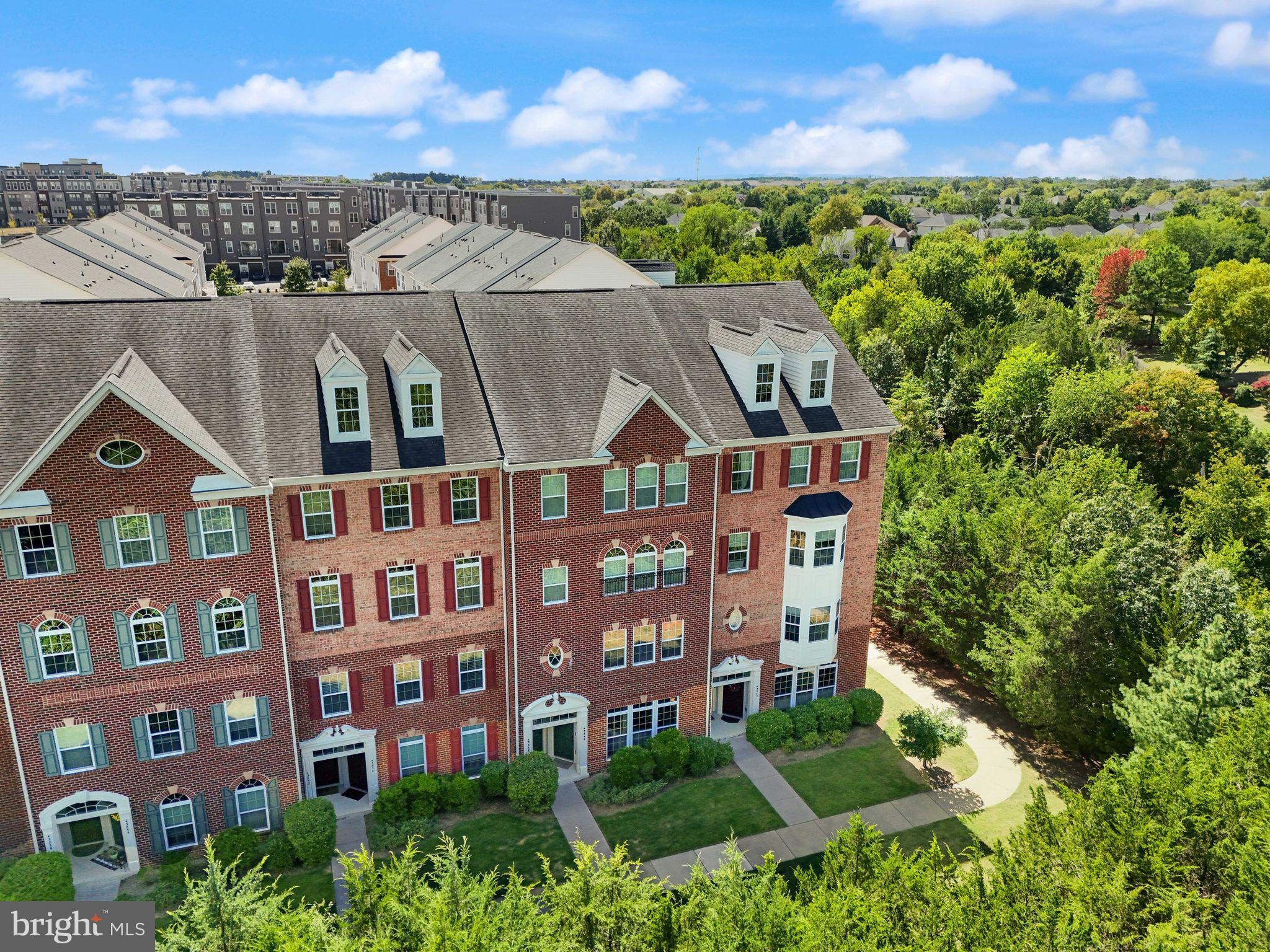 MORLEY CORNER - Residential Lease