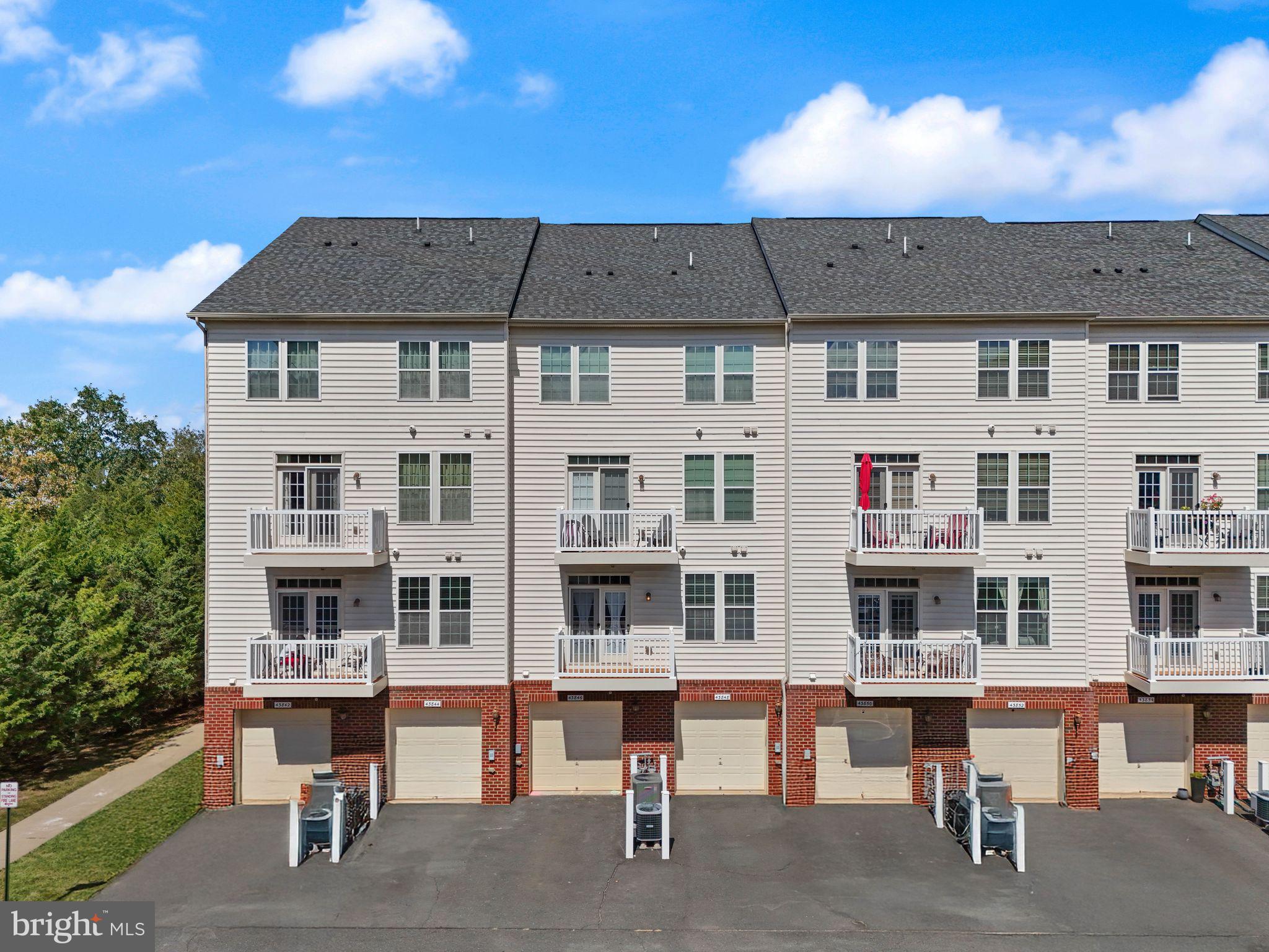 MORLEY CORNER - Residential Lease