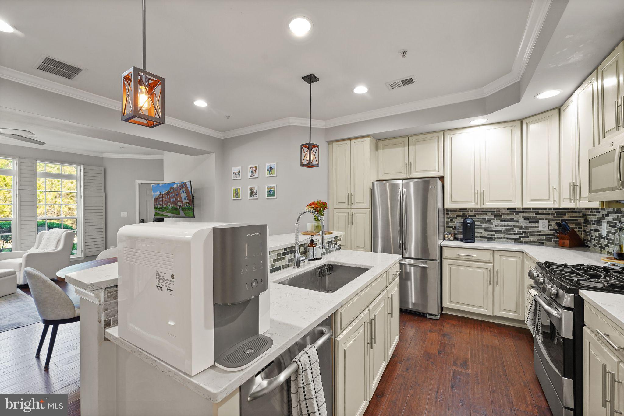 MORLEY CORNER - Residential Lease