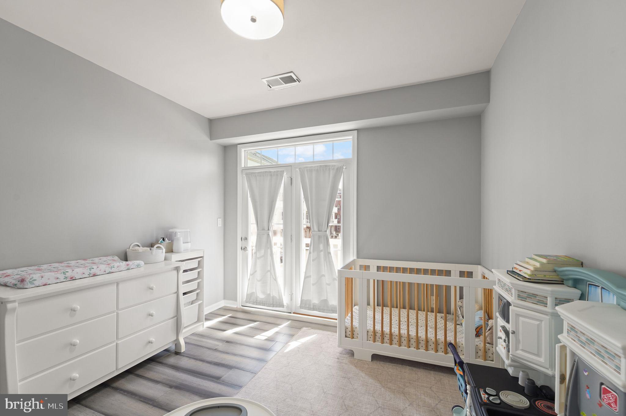 MORLEY CORNER - Residential Lease