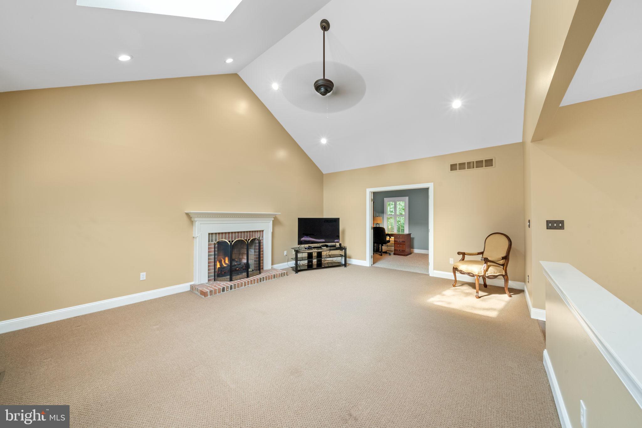 THE RESERVE - Residential