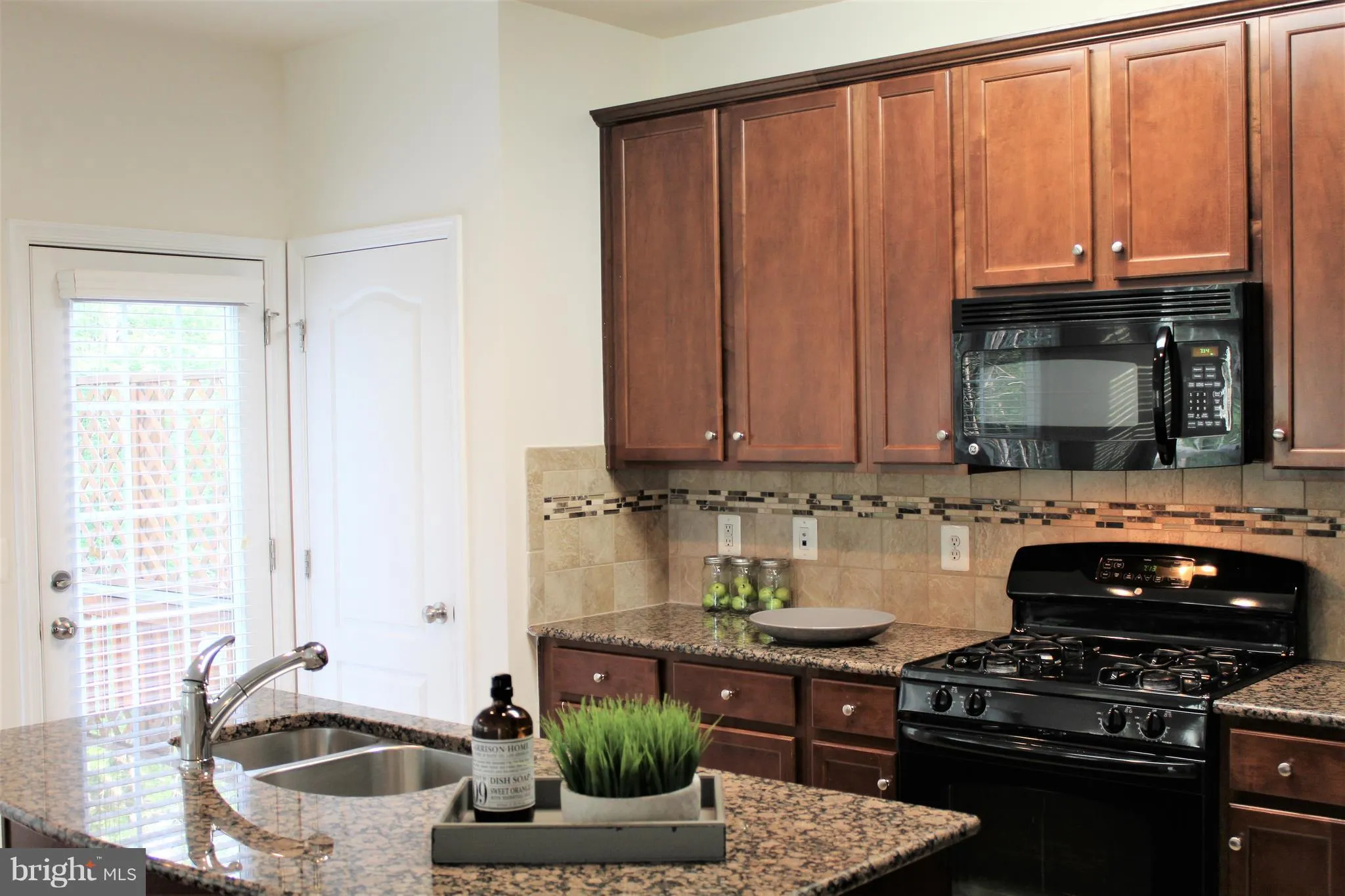 Brambleton, Virginia 20148, United States, 3 Bedrooms Bedrooms, ,3 BathroomsBathrooms,Residential,Coming Soon,90601