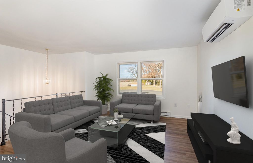 Photo of 530 Wood View Drive, LITITZ, PA 17543 (MLS # PALA2061716)