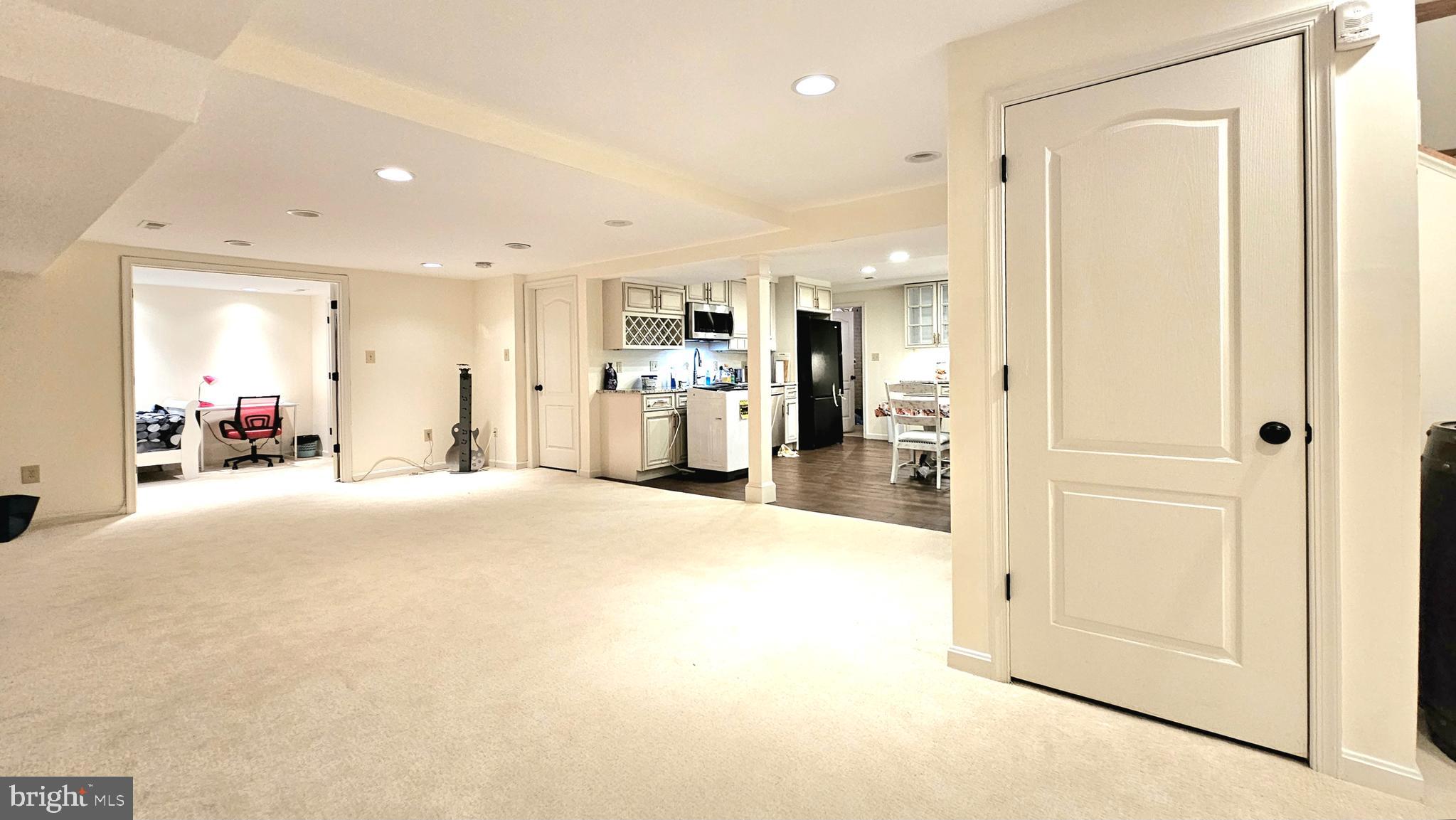 GRANBY WOODS - Residential