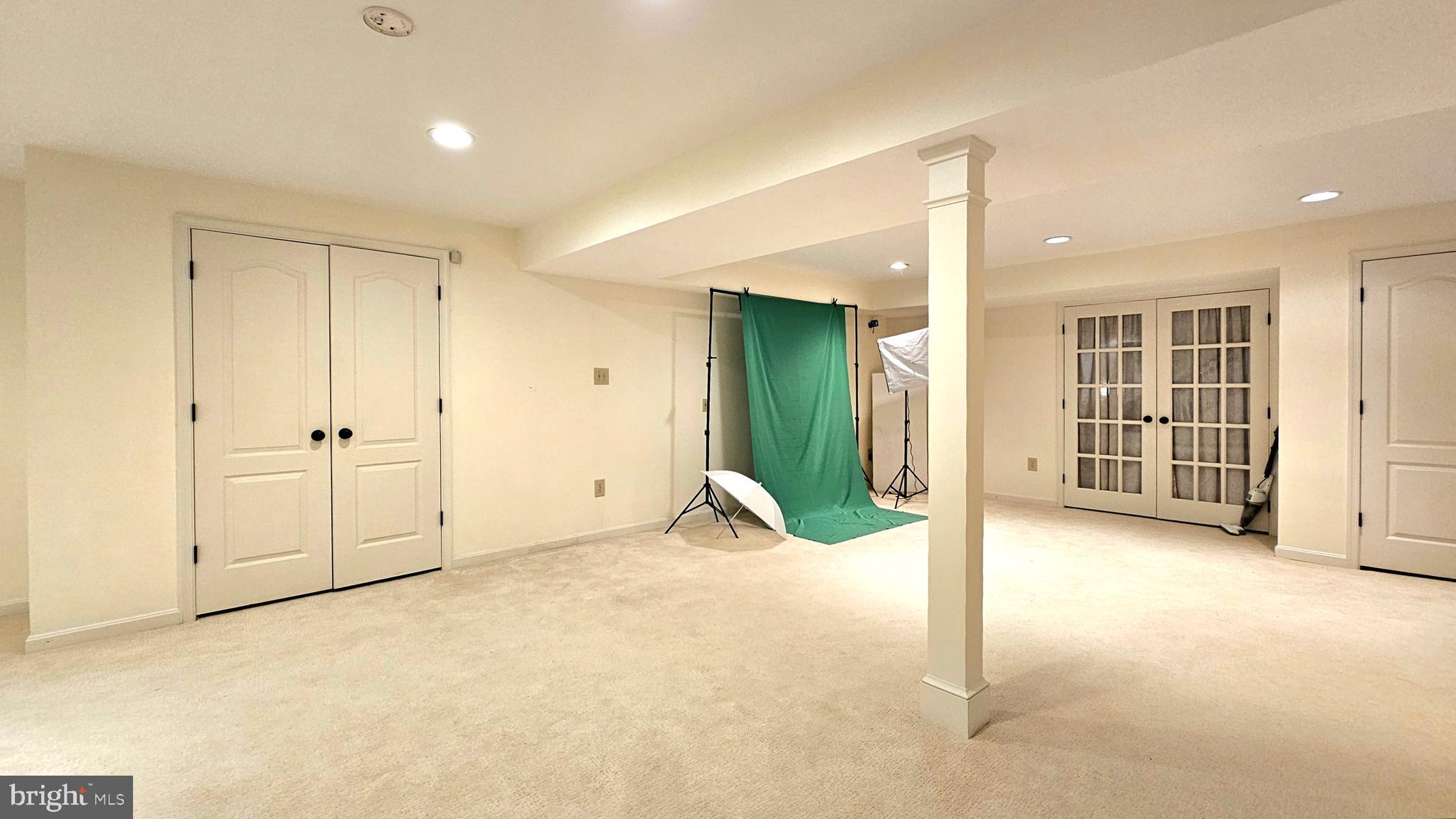 GRANBY WOODS - Residential