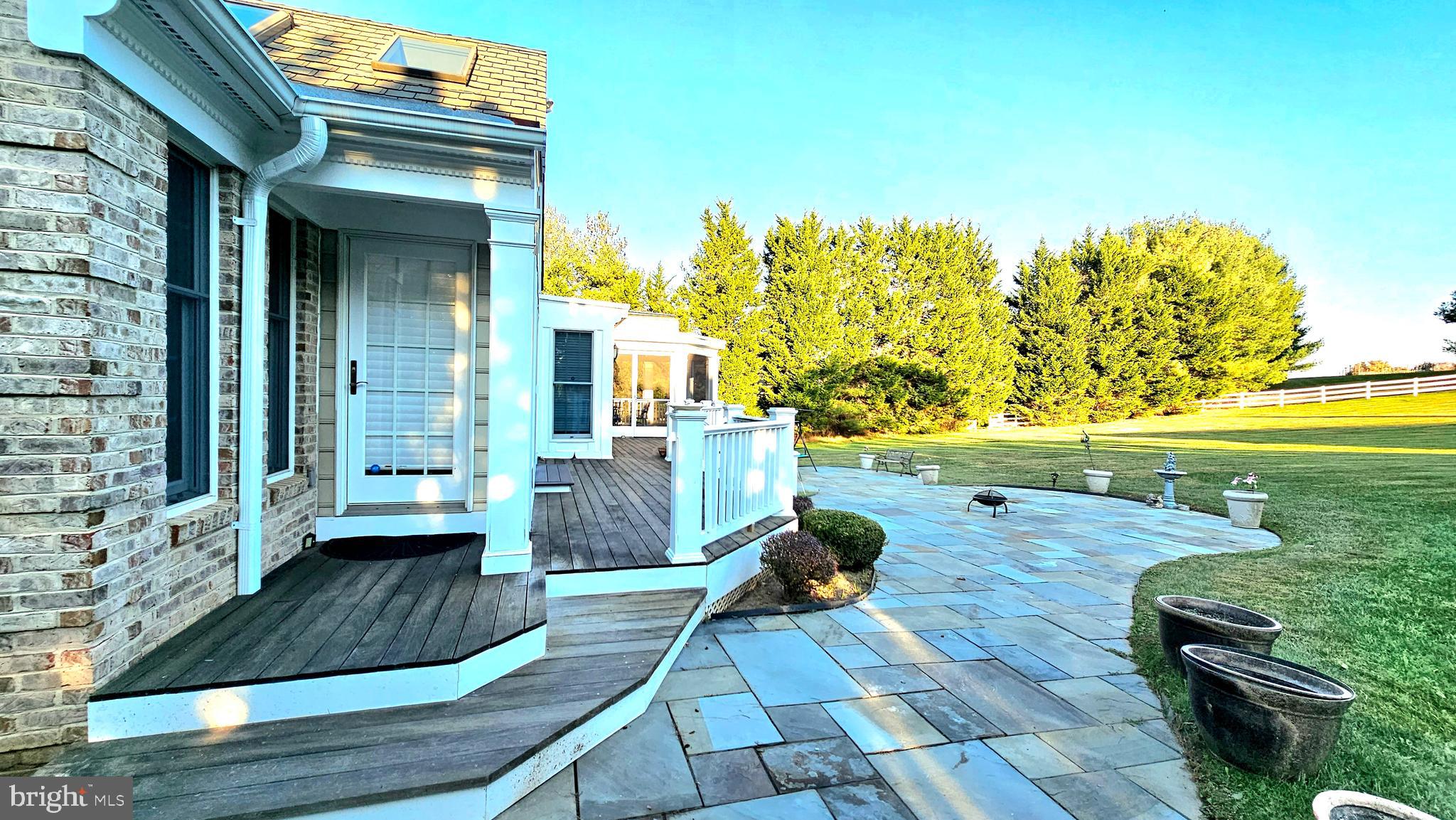 GRANBY WOODS - Residential