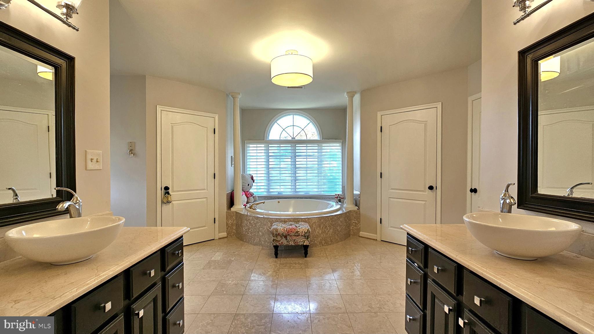 GRANBY WOODS - Residential