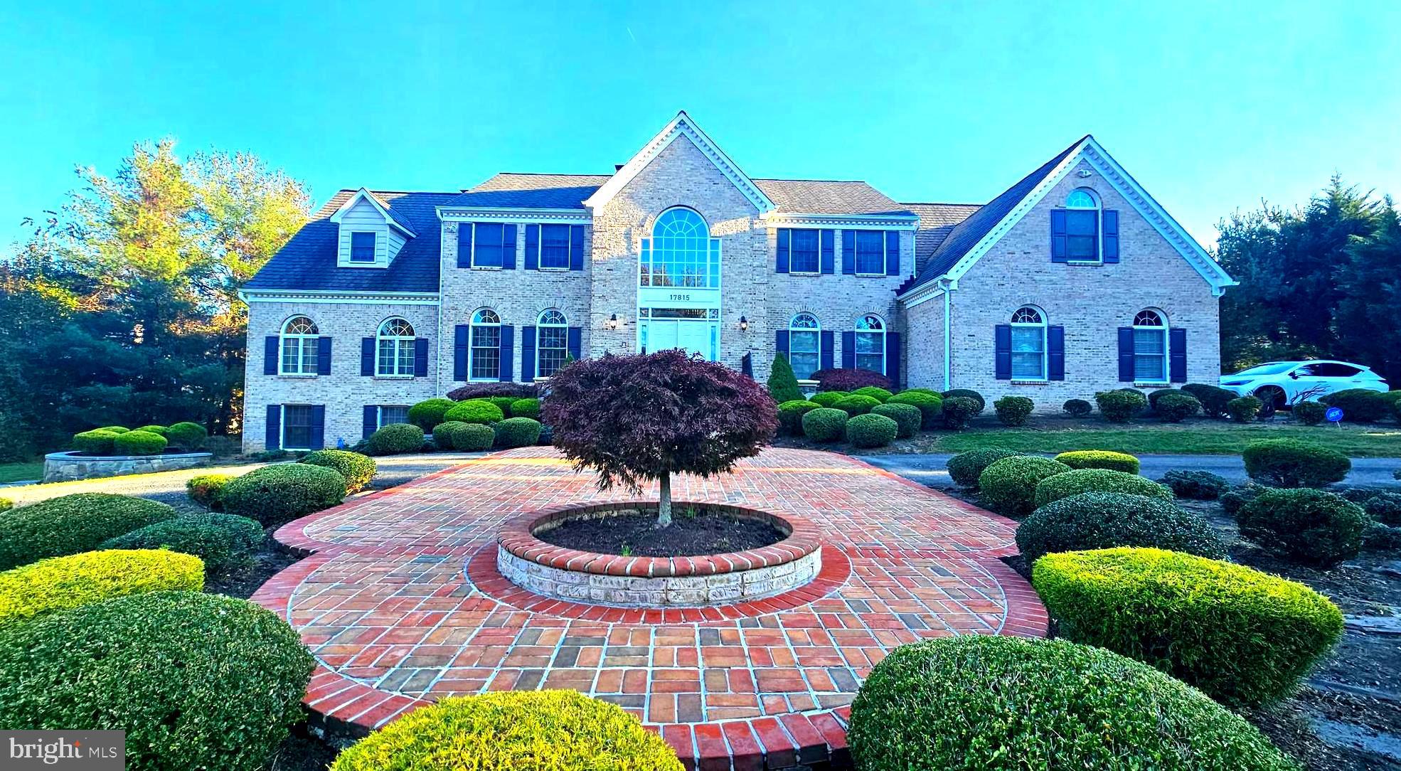 GRANBY WOODS - Residential