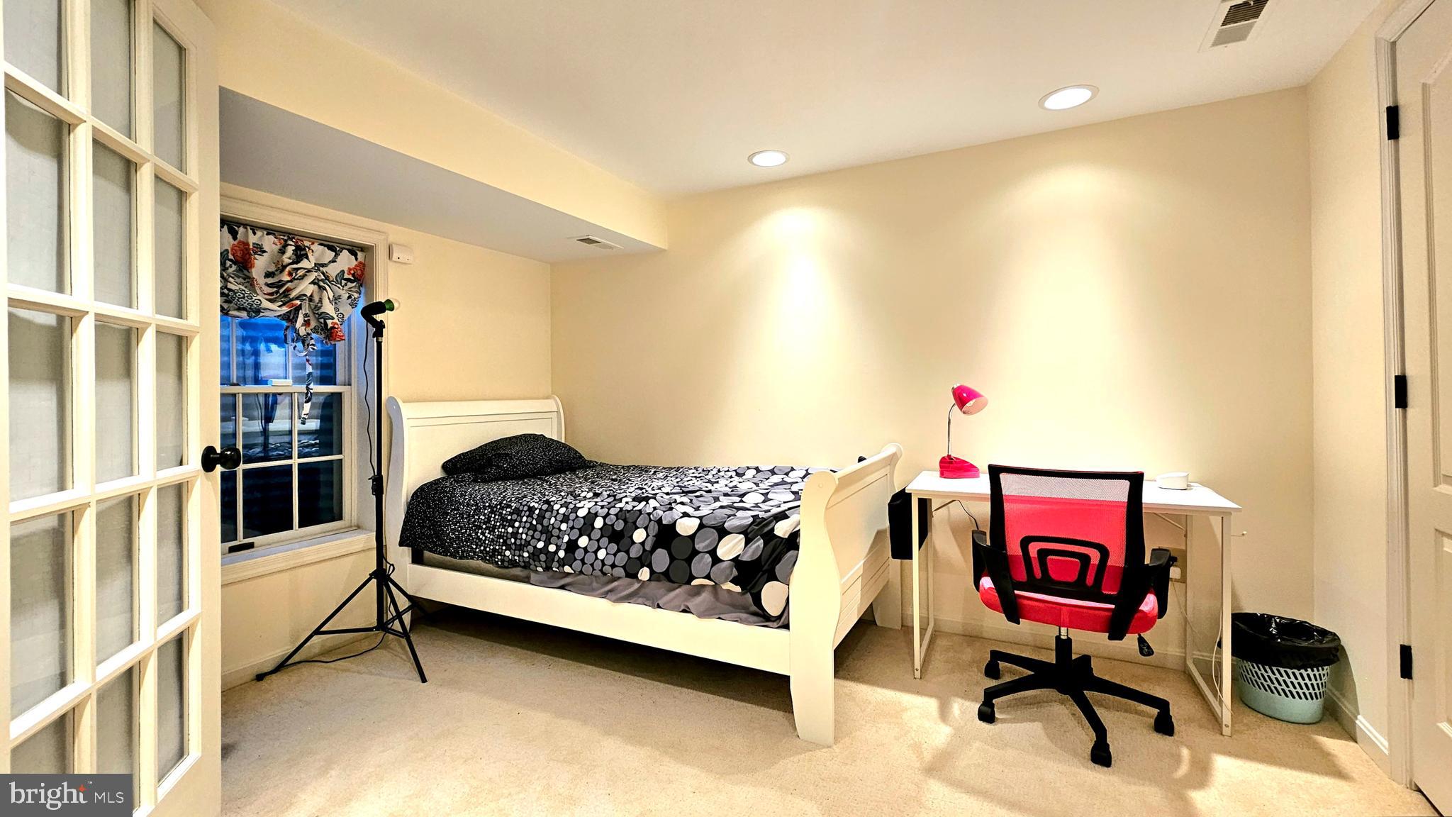 GRANBY WOODS - Residential