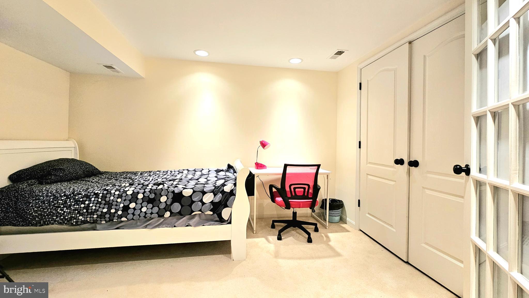 GRANBY WOODS - Residential