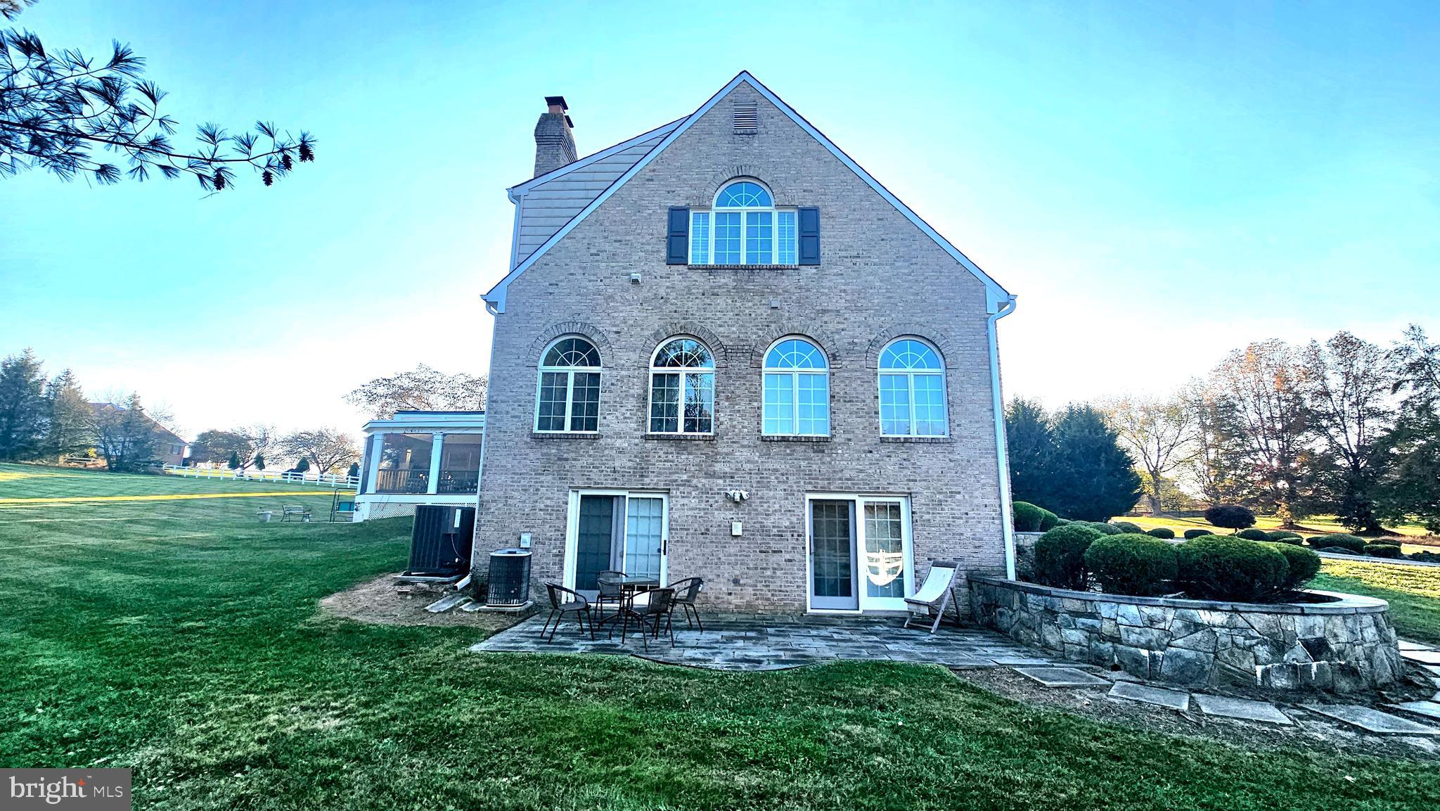 GRANBY WOODS - Residential