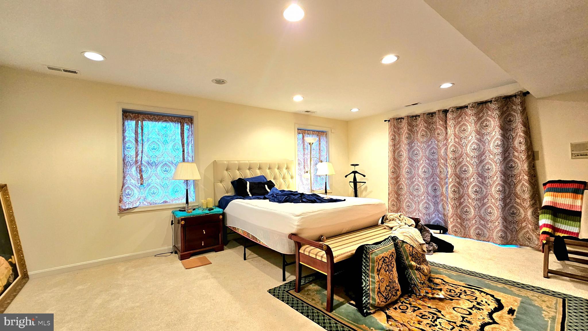 GRANBY WOODS - Residential