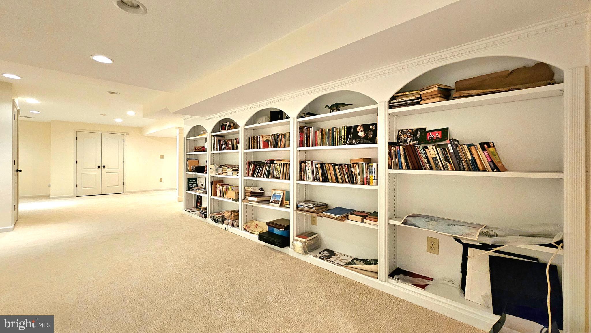 GRANBY WOODS - Residential