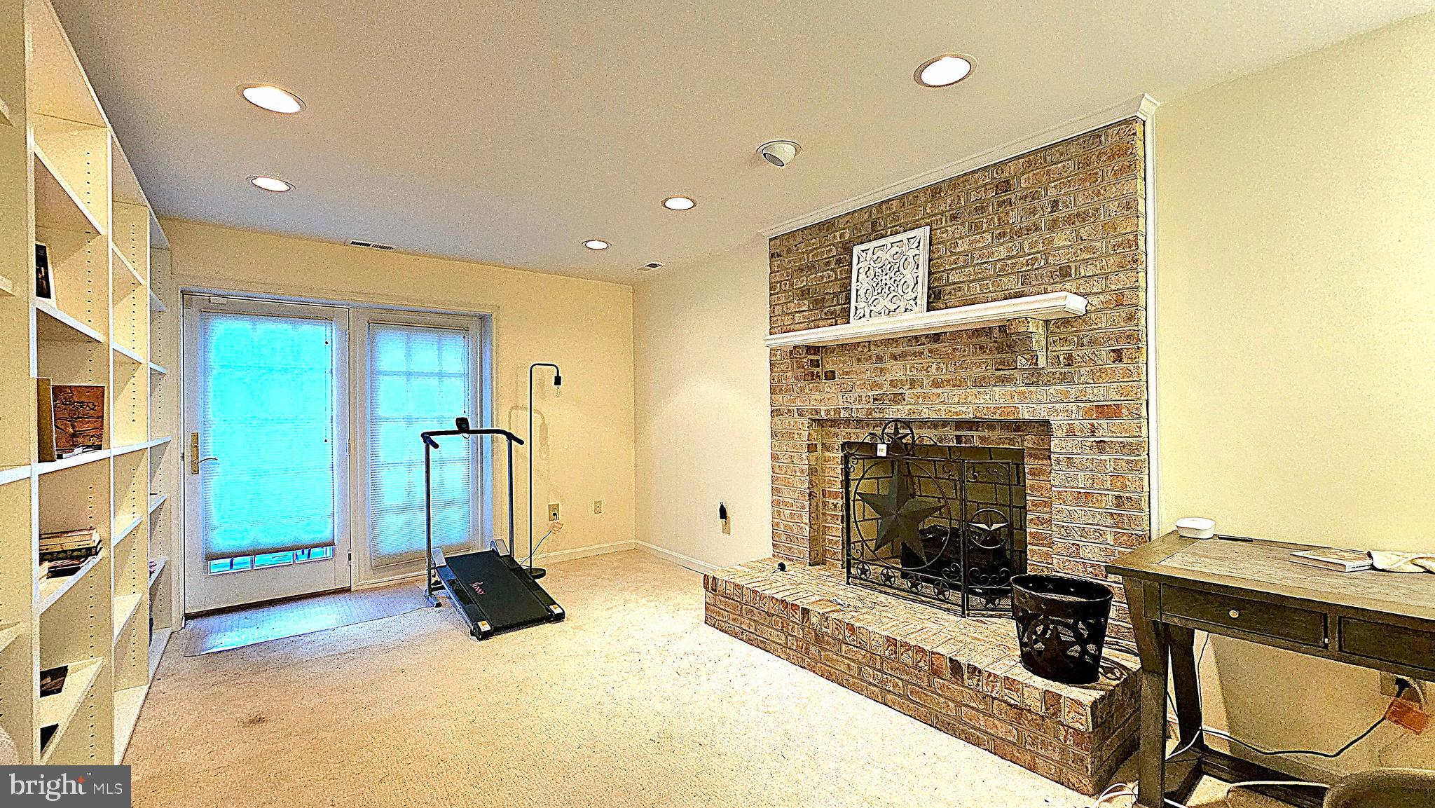 GRANBY WOODS - Residential