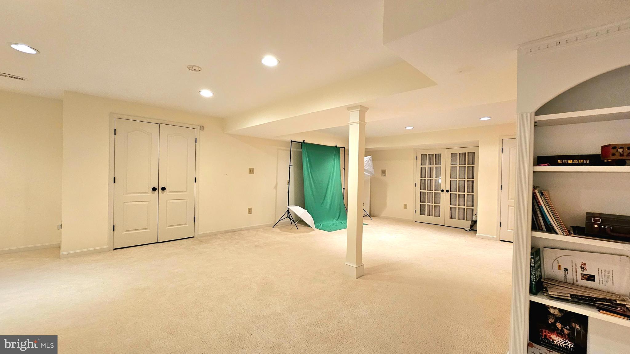 GRANBY WOODS - Residential