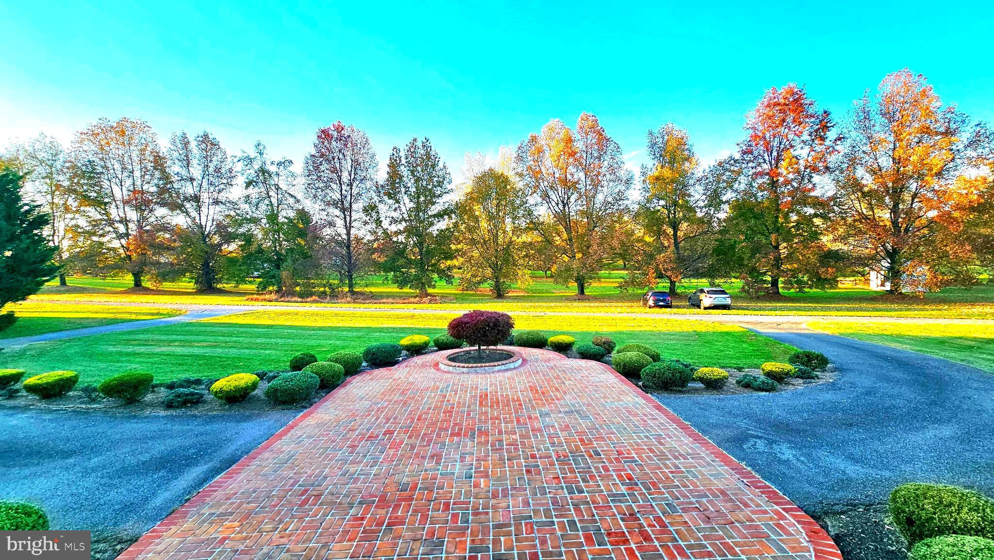 GRANBY WOODS - Residential