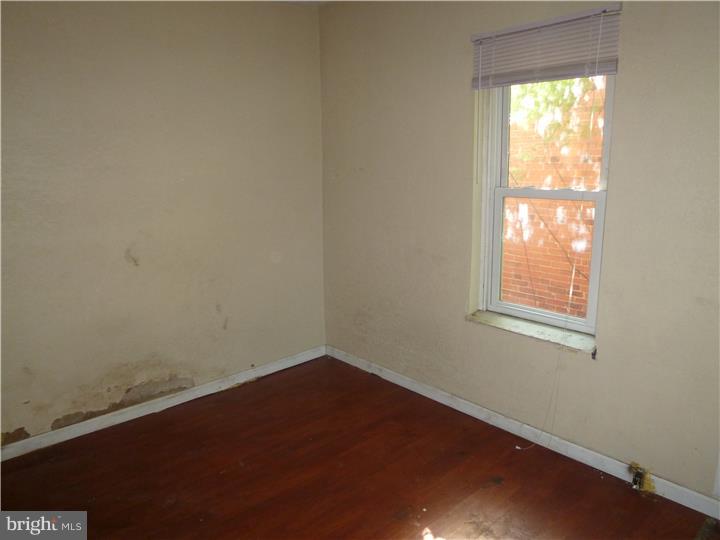 PHILADELPHIA (SOUTHWEST) - Residential