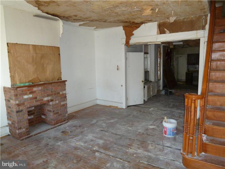 PHILADELPHIA (SOUTHWEST) - Residential