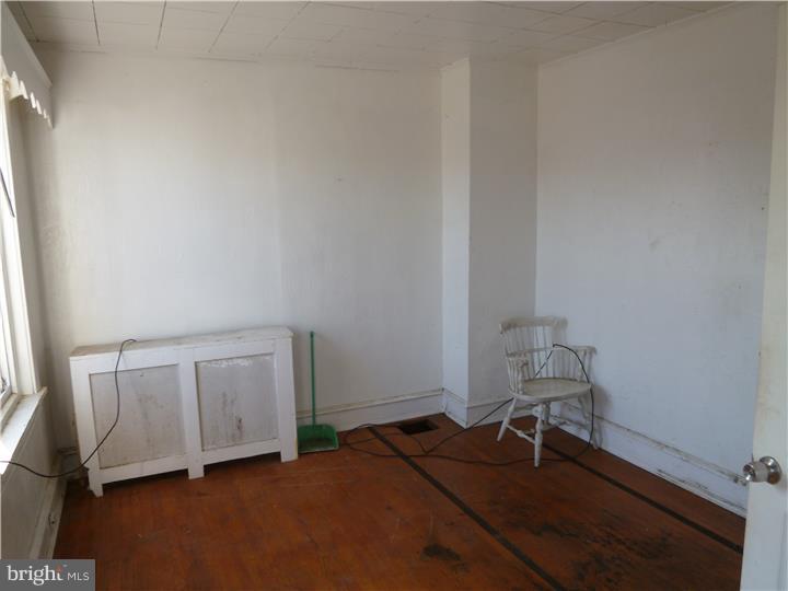 PHILADELPHIA (SOUTHWEST) - Residential