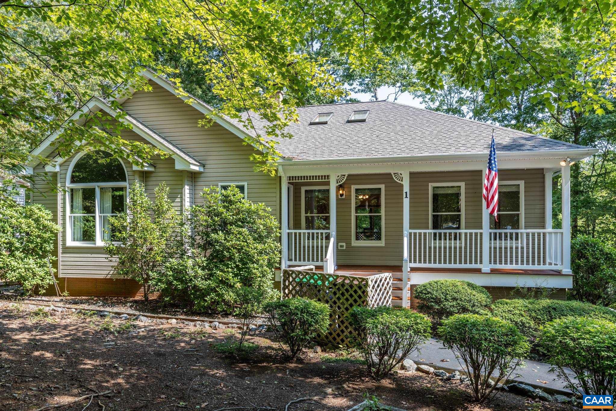 LAKE MONTICELLO - Residential