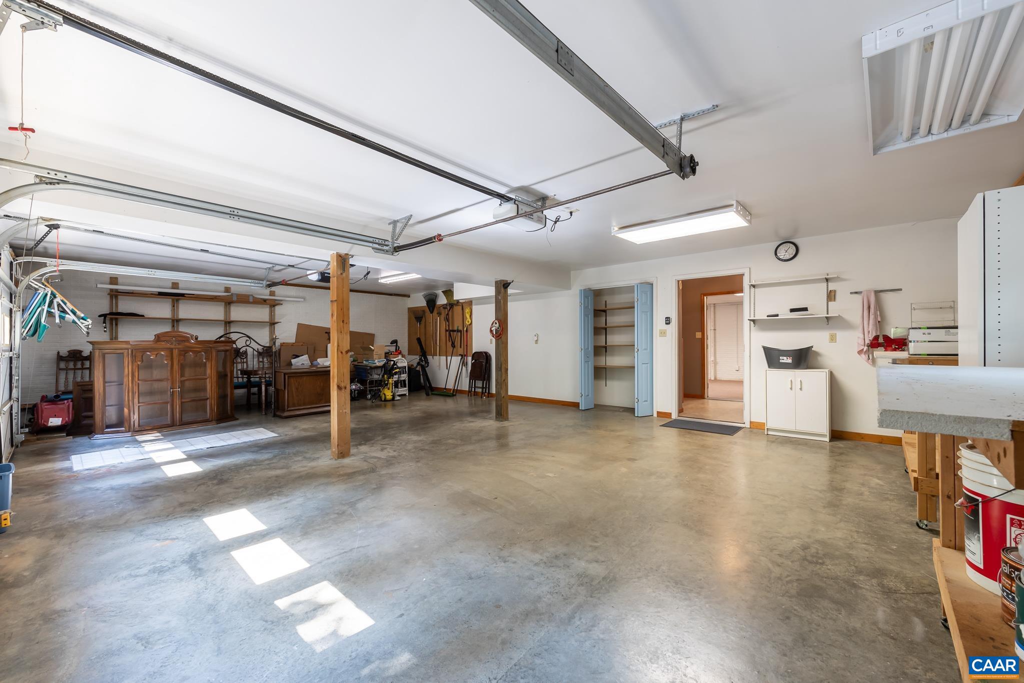 LAKE MONTICELLO - Residential