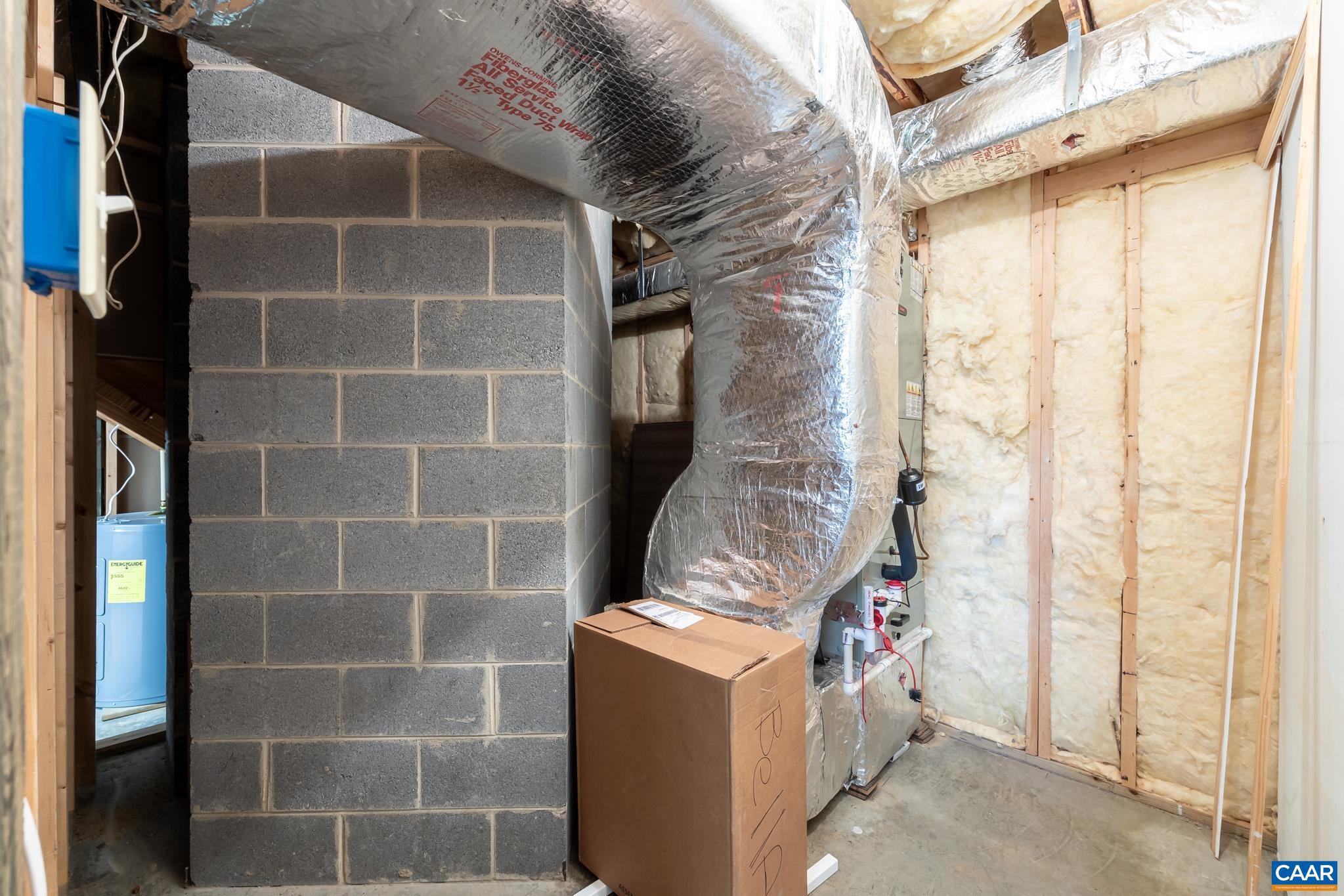 LAKE MONTICELLO - Residential