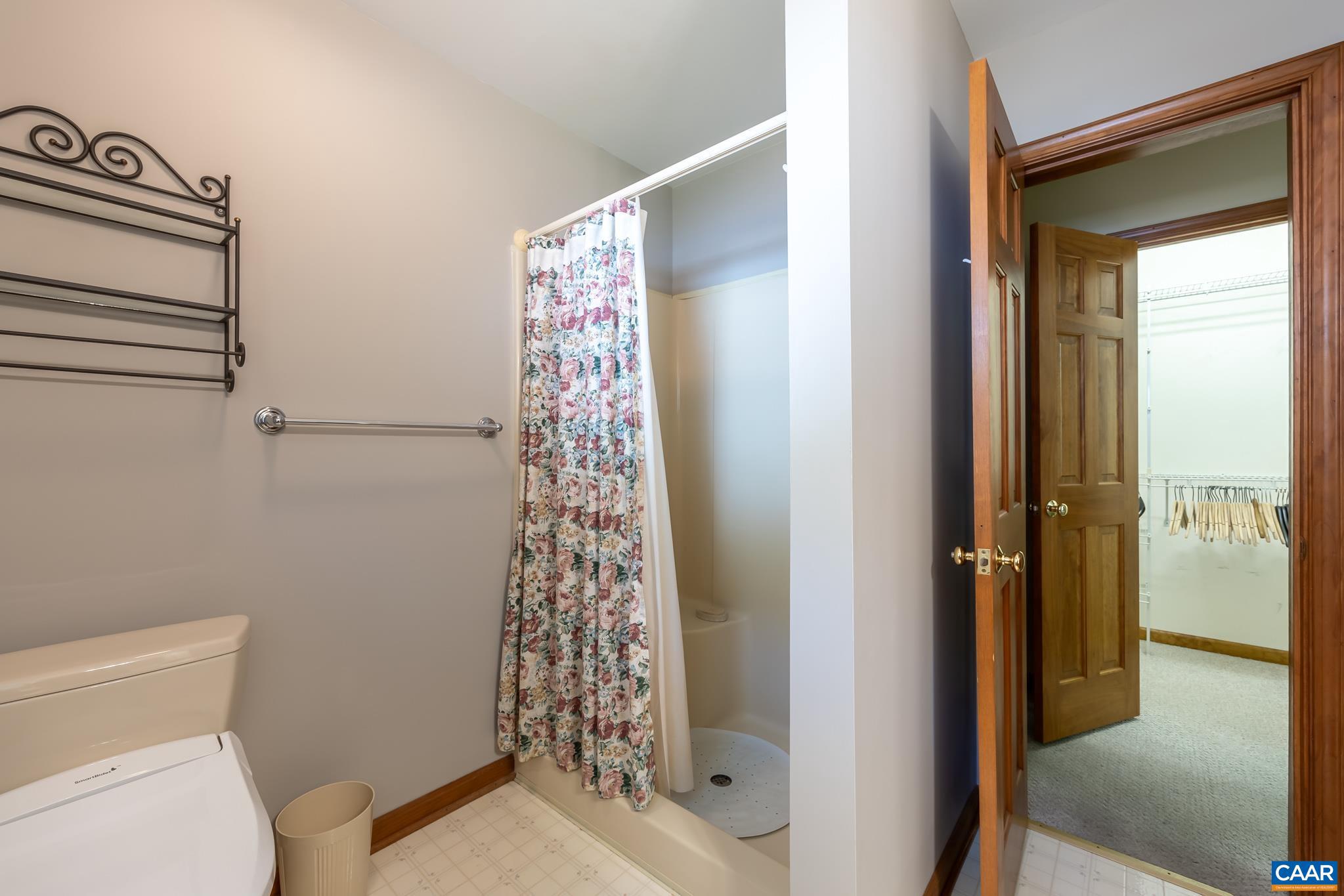 LAKE MONTICELLO - Residential