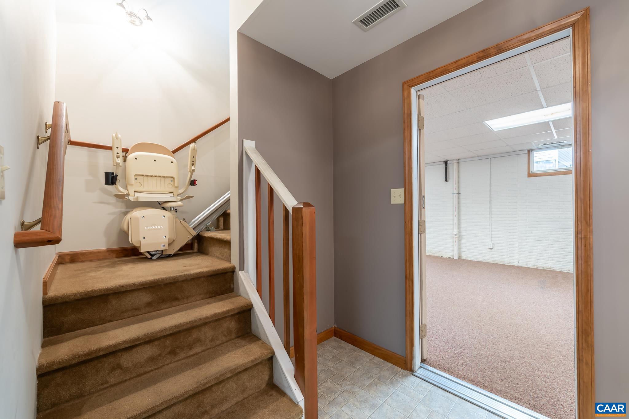 LAKE MONTICELLO - Residential