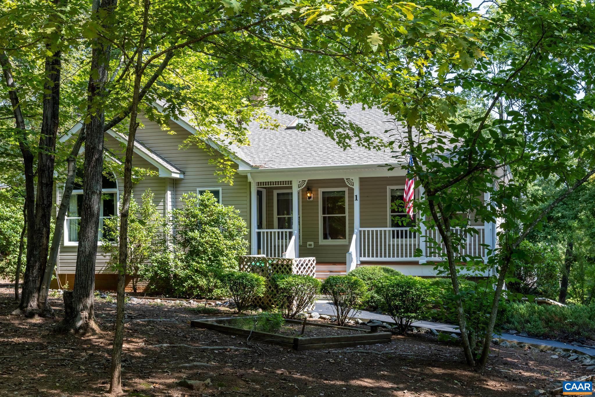 LAKE MONTICELLO - Residential