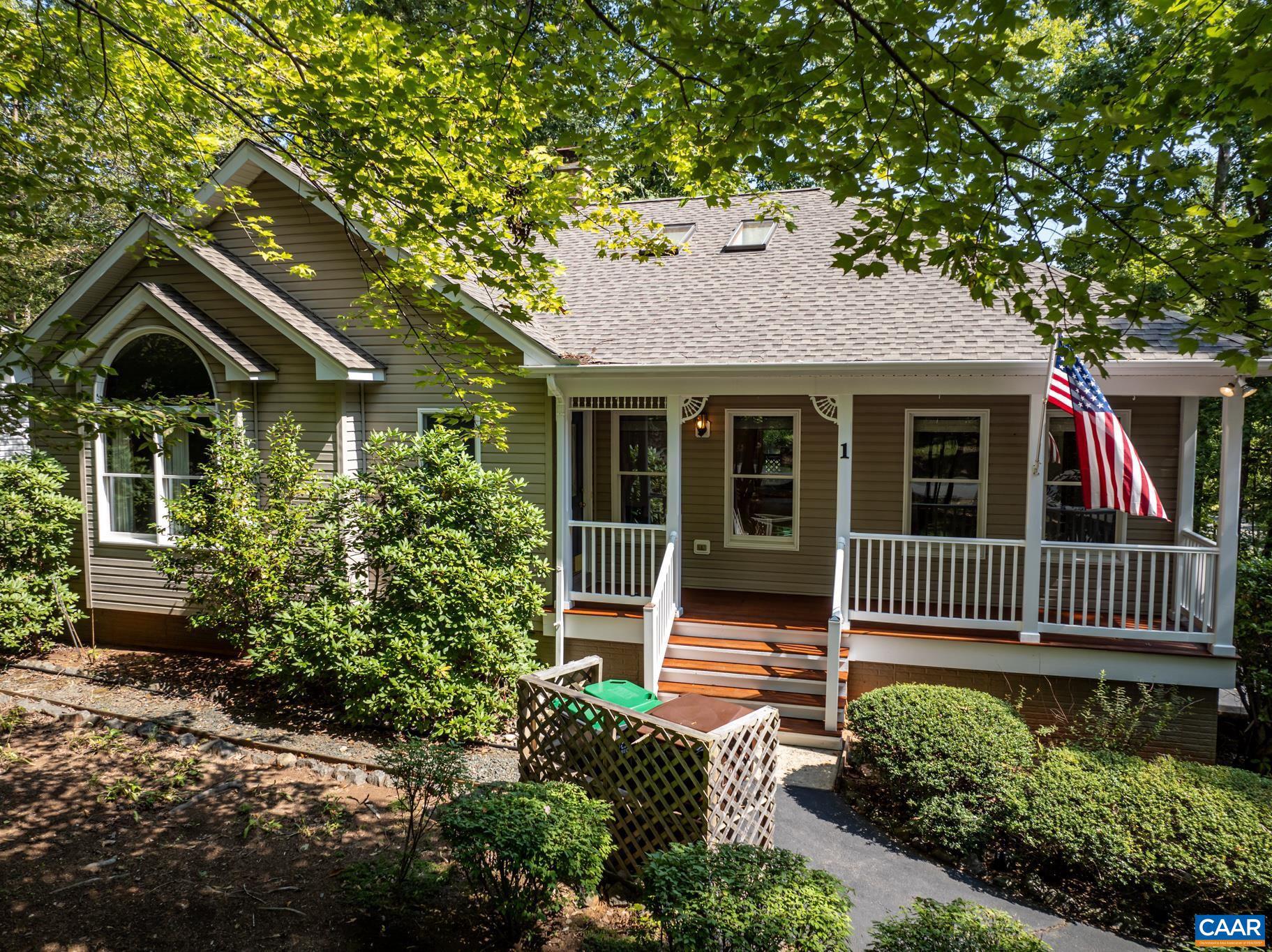 LAKE MONTICELLO - Residential