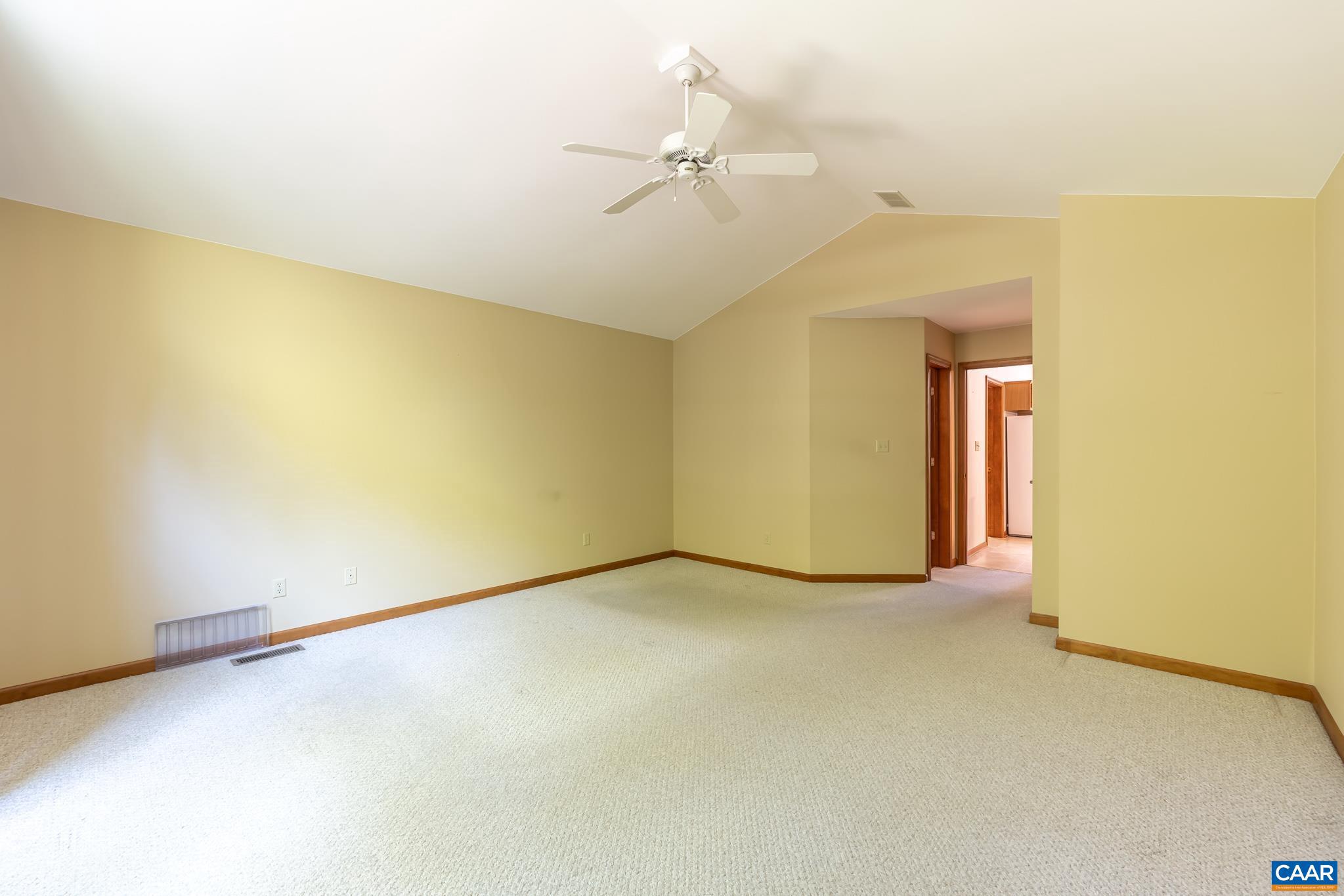 LAKE MONTICELLO - Residential