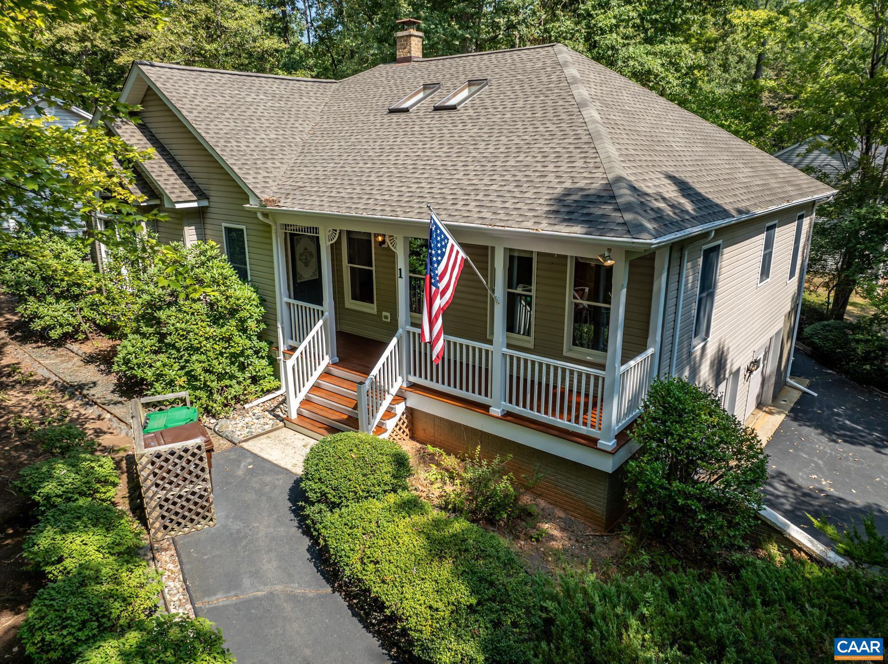 LAKE MONTICELLO - Residential