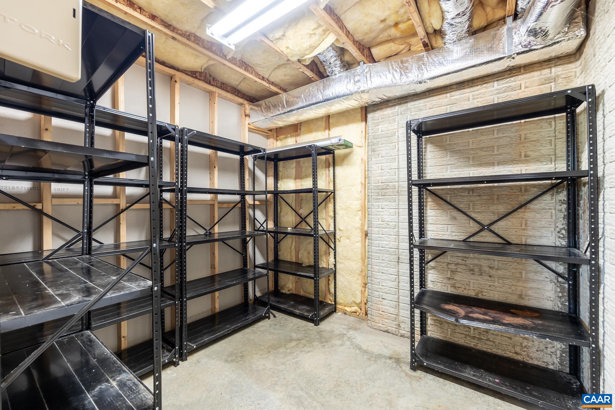 LAKE MONTICELLO - Residential